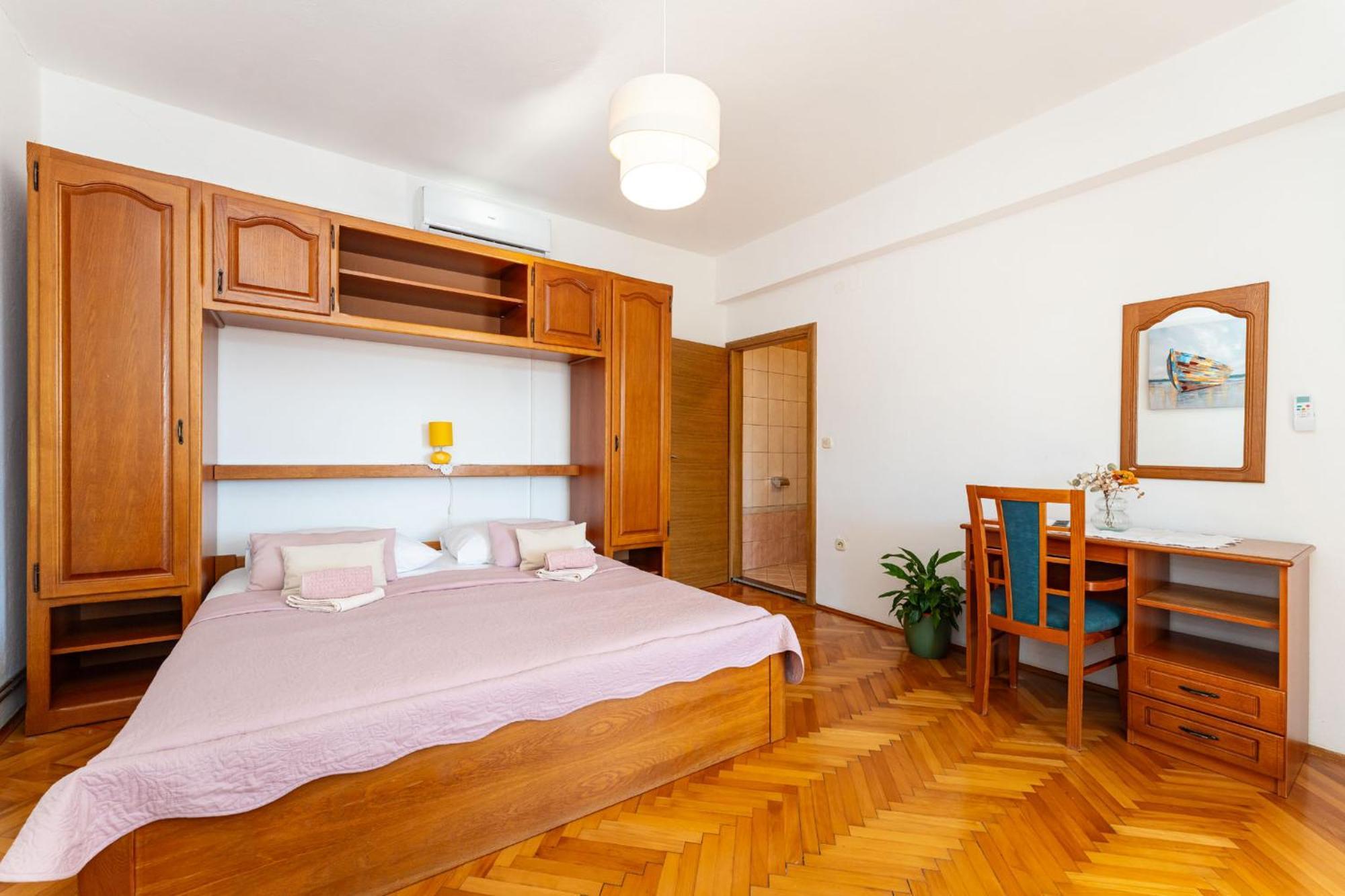Apartments Adriana Стариград-Пакленица Екстериор снимка