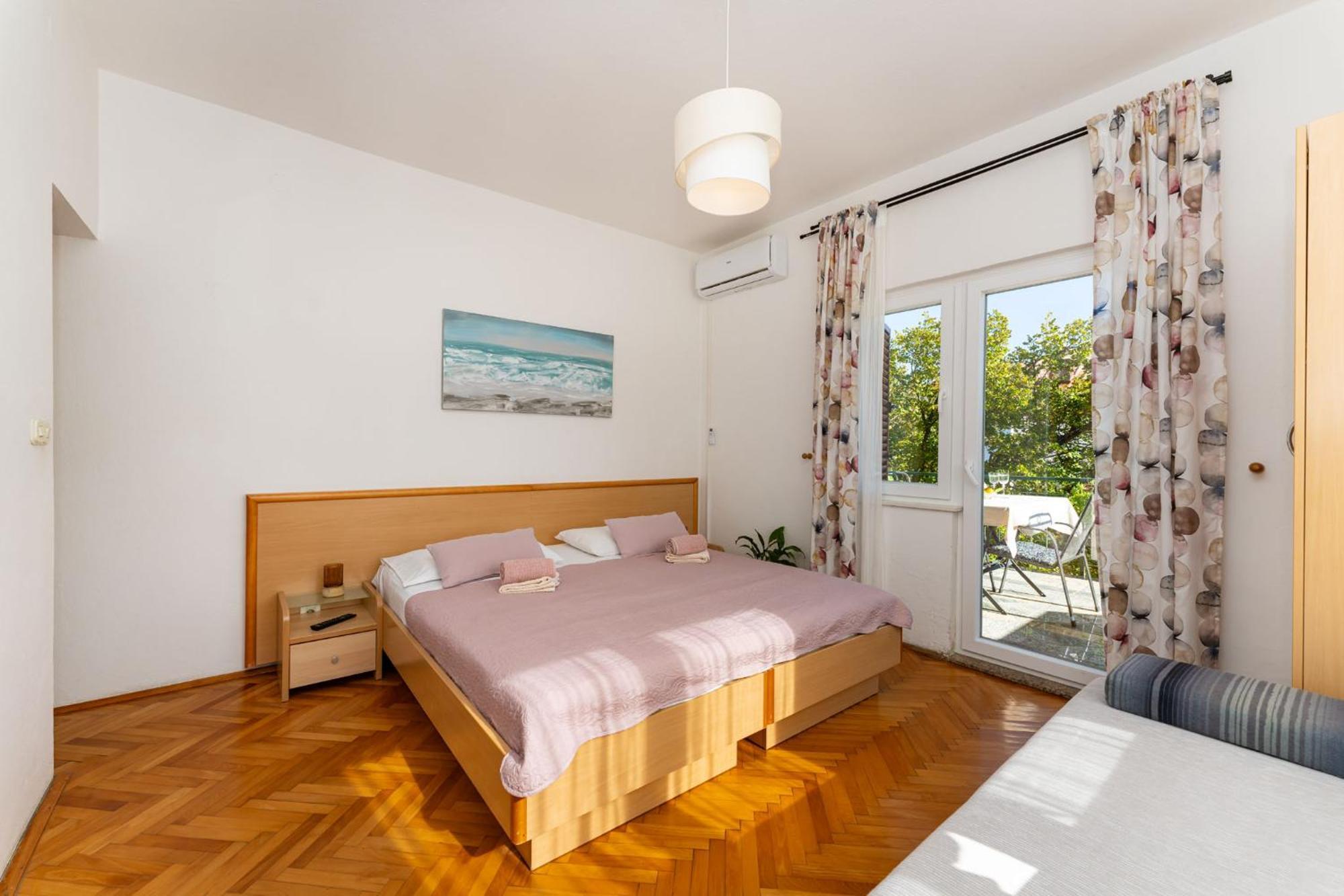 Apartments Adriana Стариград-Пакленица Екстериор снимка