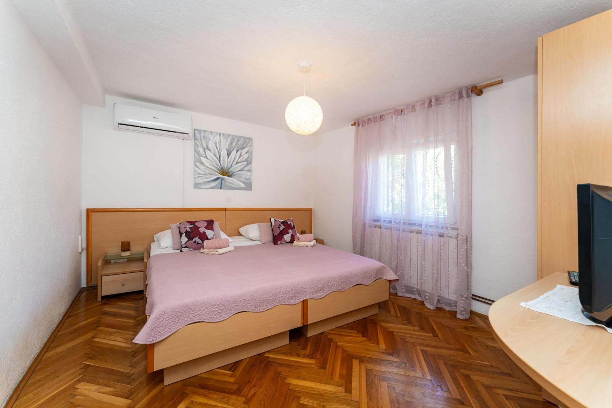 Apartments Adriana Стариград-Пакленица Екстериор снимка